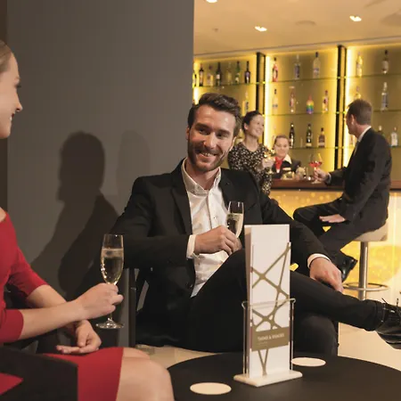 Riu Plaza מלון 4*