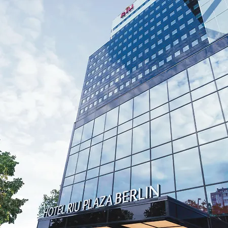 Riu Plaza 호텔