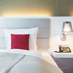 מלון Riu Plaza